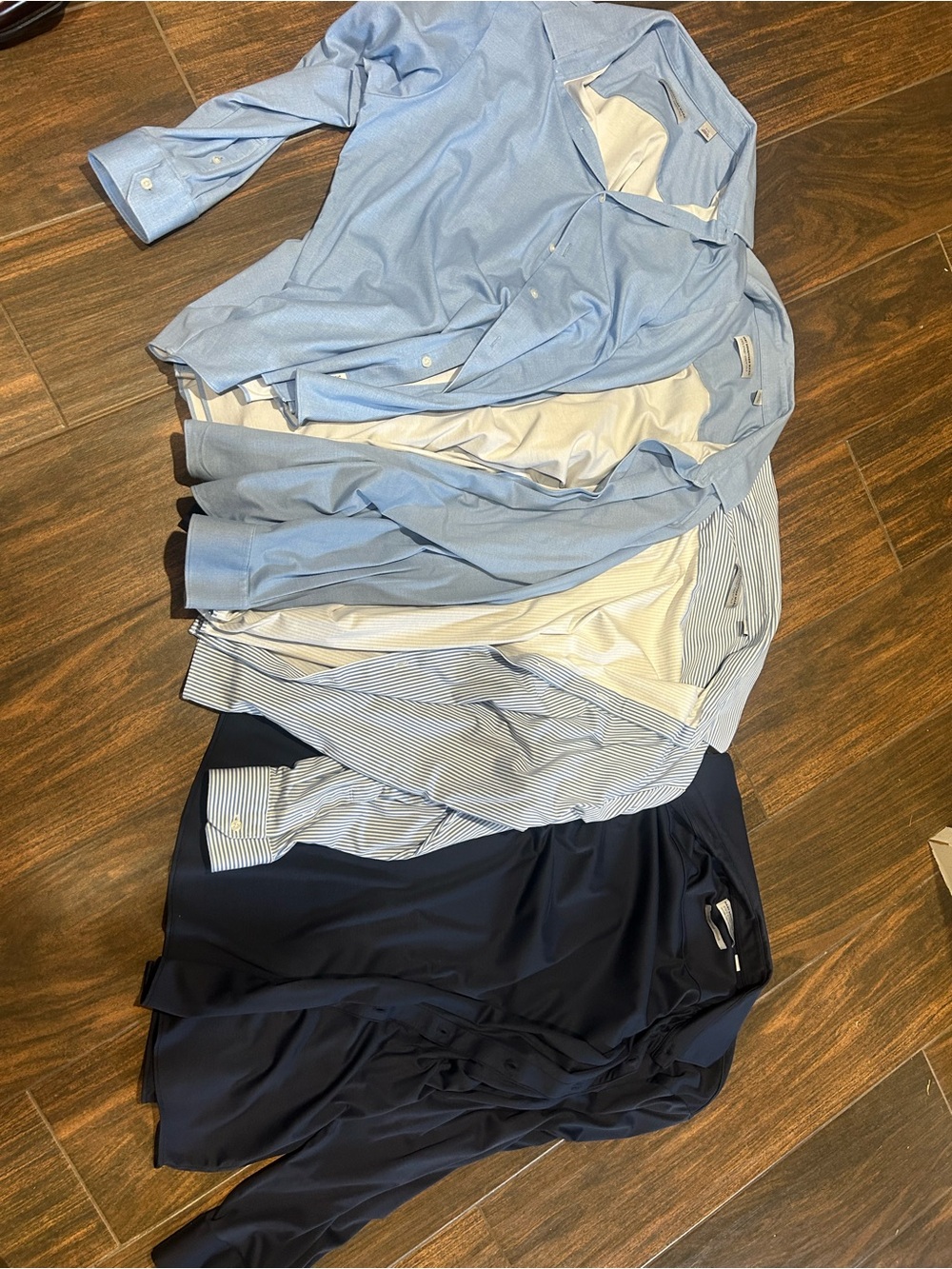 Hart Schaffner Marx lot of 4 luxury dress shirts